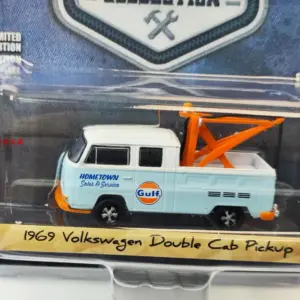 1969 Volkswagen T2 Onboard Crane Model 1:64 Scale 5 S9aee5c03dc3248c788a80624fb6de028w