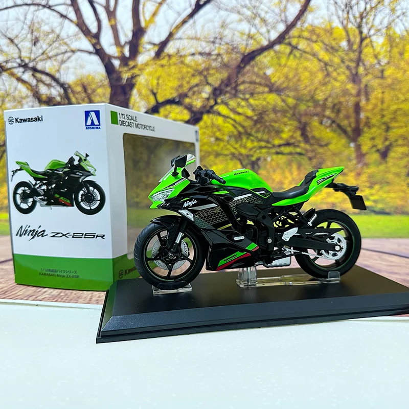 Diecast 1/12 Kawasaki ZX-25R Motorcycle Model 8 Diecast 1/12 Kawasaki ZX-25R Motorcycle Model - Image 8