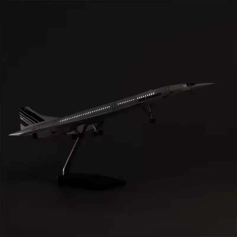 Concorde Model 1:125 Scale Aircraft Collection 3 Concorde Model 1:125 Scale Aircraft Collection - Image 3