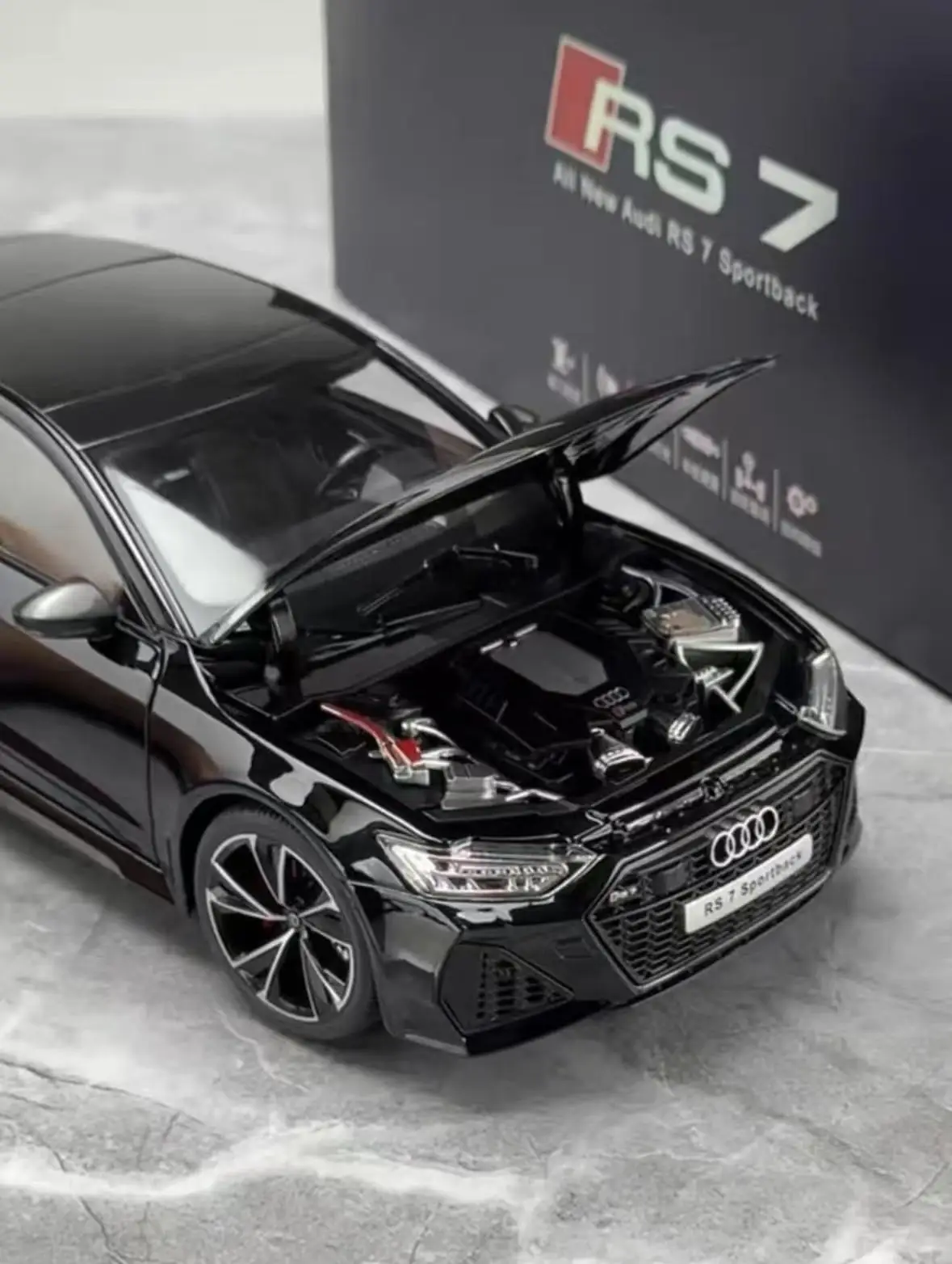 1:18 Scale Audi RS7 Diecast Model in Black 2 1:18 Scale Audi RS7 Diecast Model in Black - Image 2