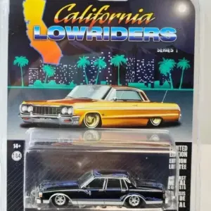 1967 Chevrolet Impala Sport Sedan 1:64 Model Car 31 S9d538294a3e74006aa498d9cd6c38ab0V 2