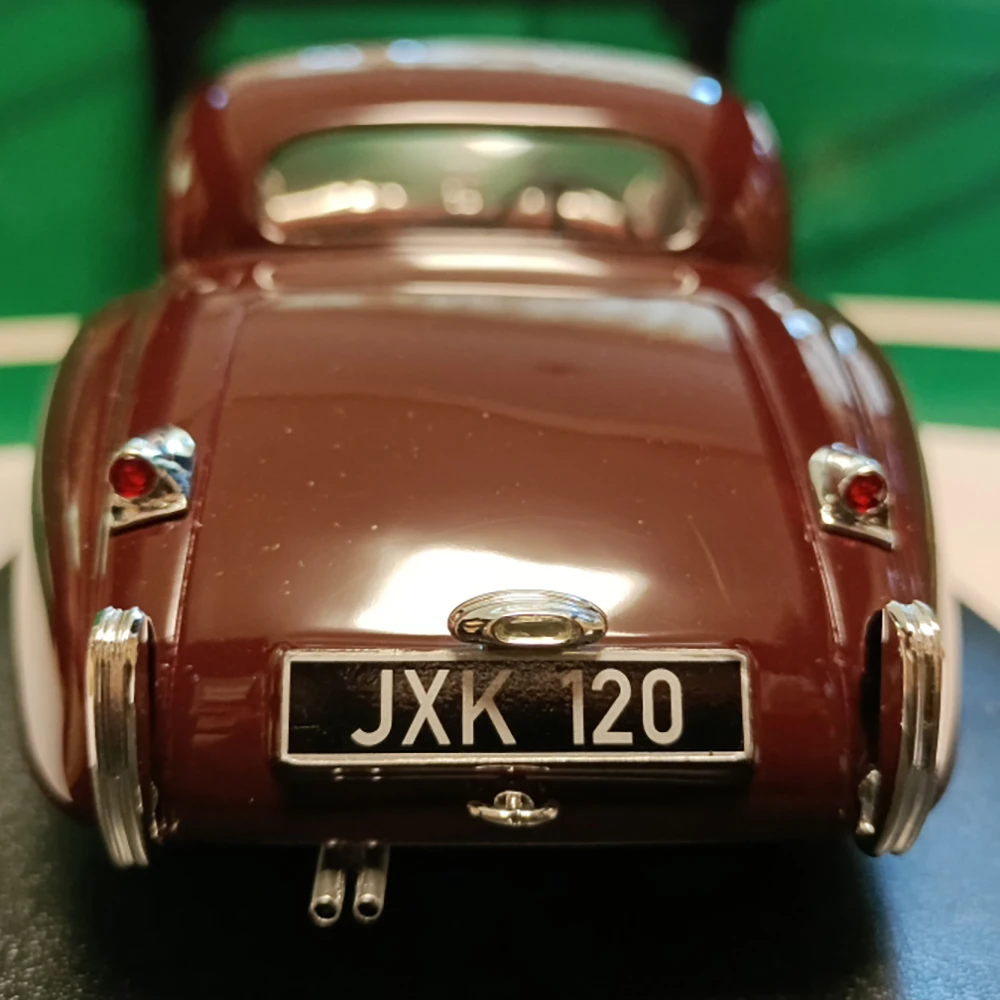 1954 Jaguar XK120 FHC 1:18 Scale Model 4 1954 Jaguar XK120 FHC 1:18 Scale Model - Image 4