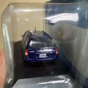 Ford Focus Escort 1996 1:43 Die-Cast Model 4 Sa074d7c60f66470d8482a9da6d5131efs