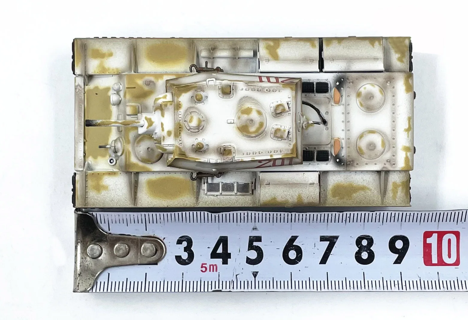 Soviet KV-1 Heavy Tank Model 1:72 Scale 6 Soviet KV-1 Heavy Tank Model 1:72 Scale - Image 6