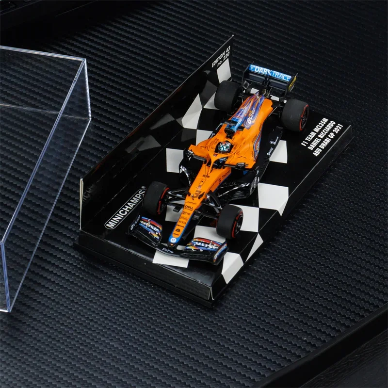 MINICHAMPS 1:43 McLaren MCL35M Model Car 6 MINICHAMPS 1:43 McLaren MCL35M Model Car - Image 6