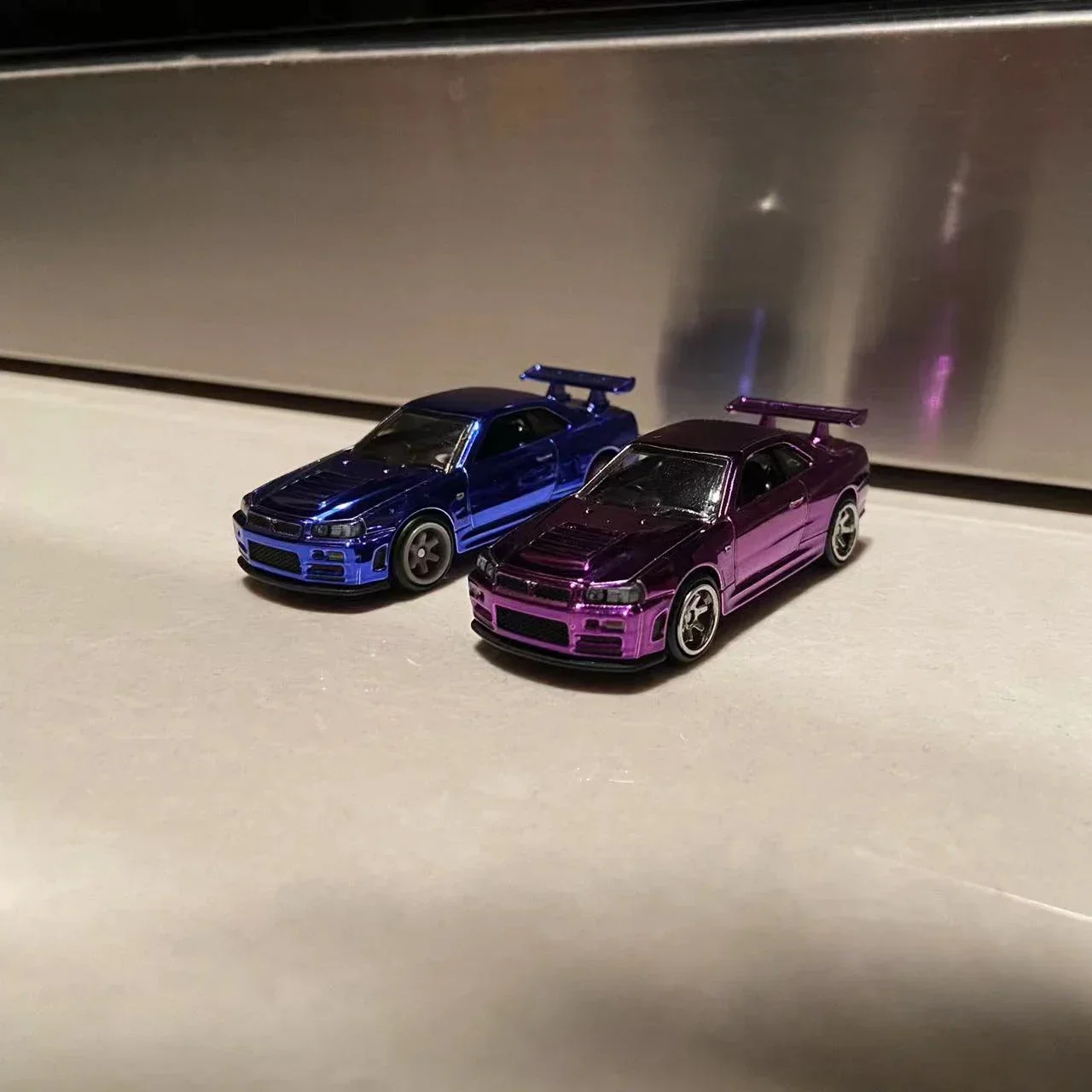 1:64 Nissan Skyline GT-R R34 Diecast Model 4 1:64 Nissan Skyline GT-R R34 Diecast Model - Image 4