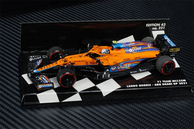 MINICHAMPS 1:43 McLaren MCL35M Model Car 4 MINICHAMPS 1:43 McLaren MCL35M Model Car - Image 4