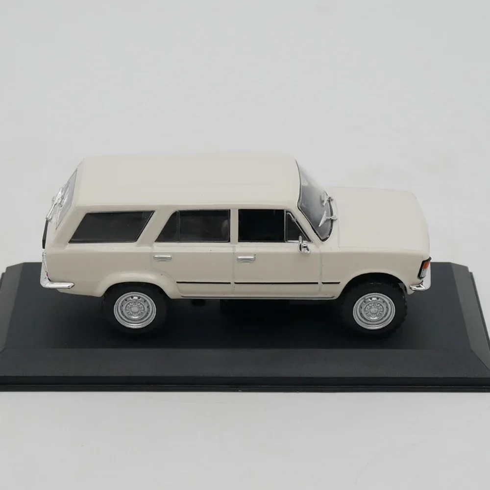 Fiat 125p 4x4 Die-Cast Model 1:43 Scale 3 Fiat 125p 4x4 Die-Cast Model 1:43 Scale - Image 3