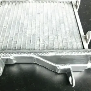 Heavy-Duty Aluminum Radiator for Yamaha TZR250 8 Sa2f427a3a54e46cba3768b495f200073s