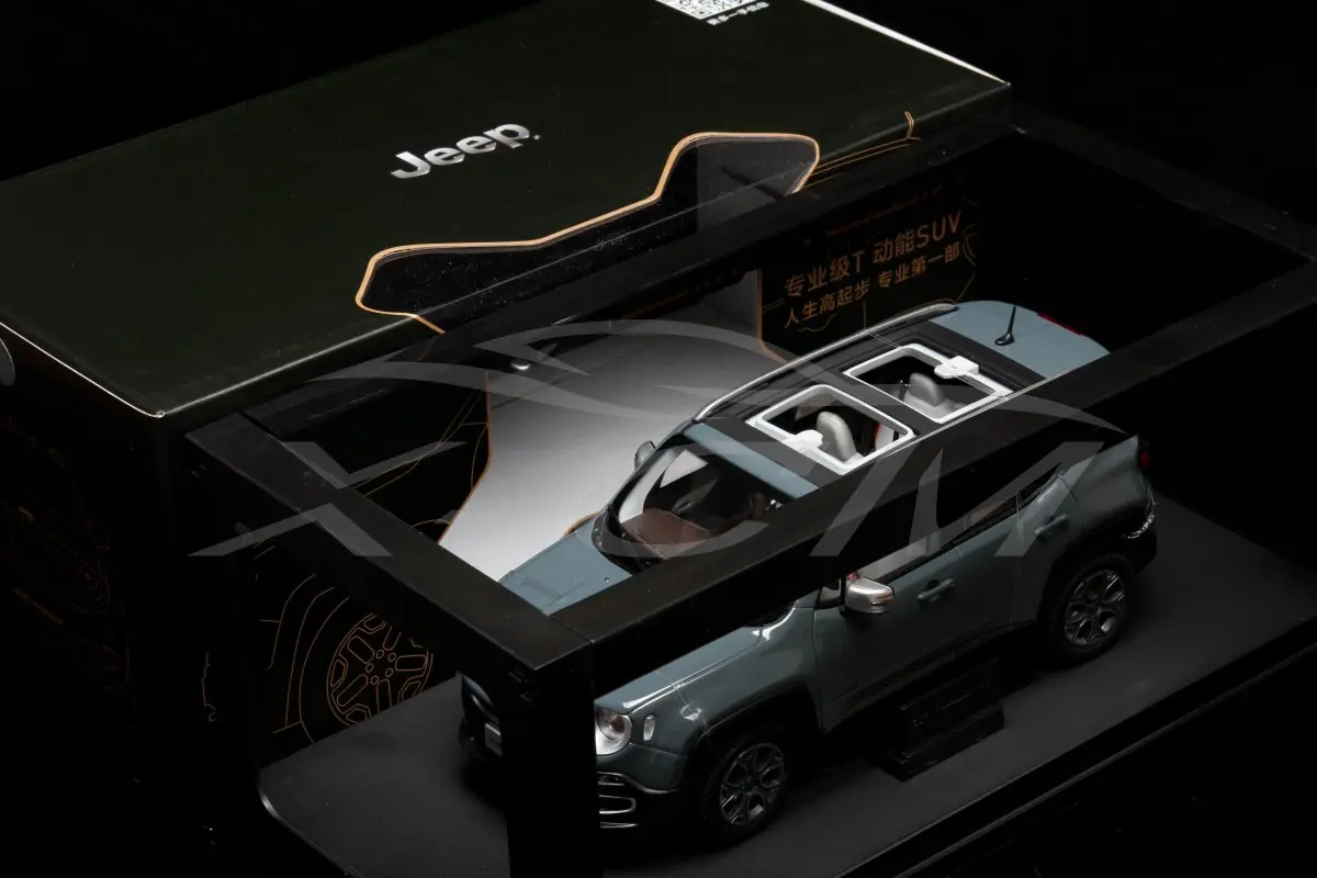 1/18 Renegade SUV Diecast Model Collection 6 1/18 Renegade SUV Diecast Model Collection - Image 6