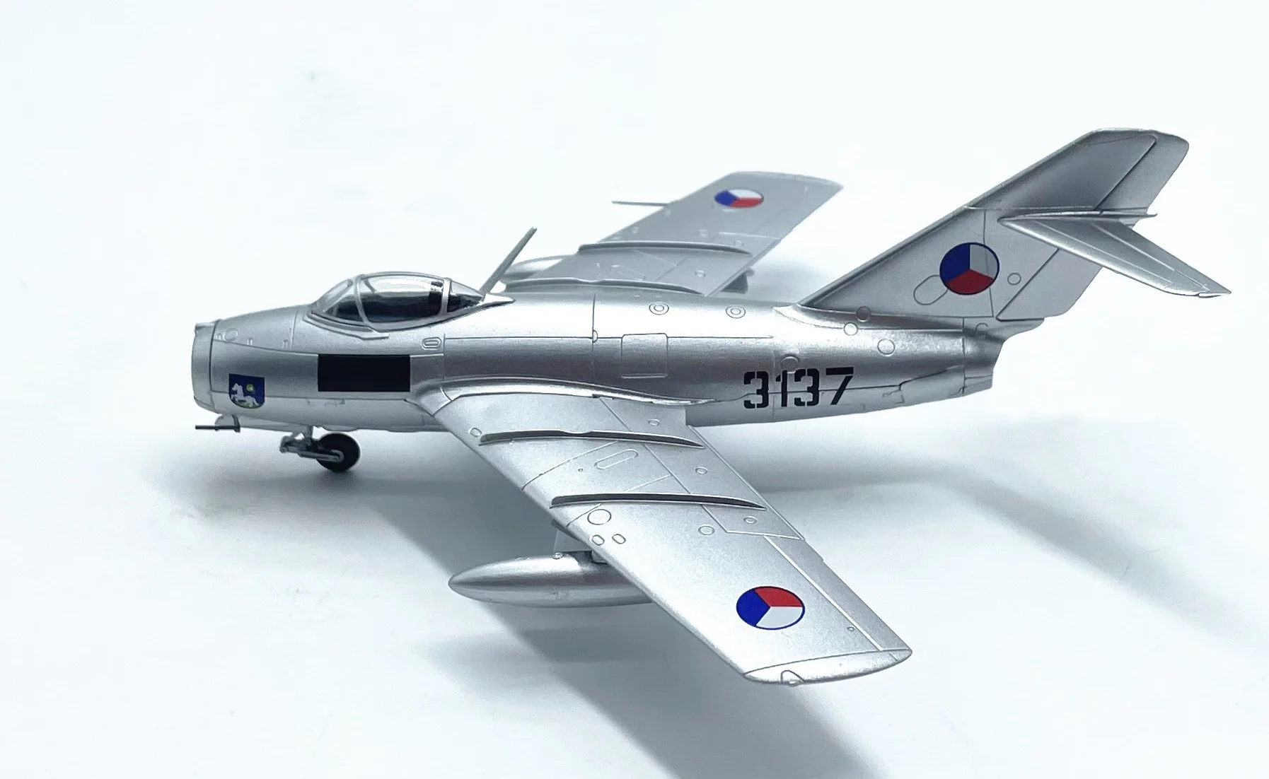 Czech MIG15 Fighter Model 1:72 Scale Replica 2 Czech MIG15 Fighter Model 1:72 Scale Replica - Image 2