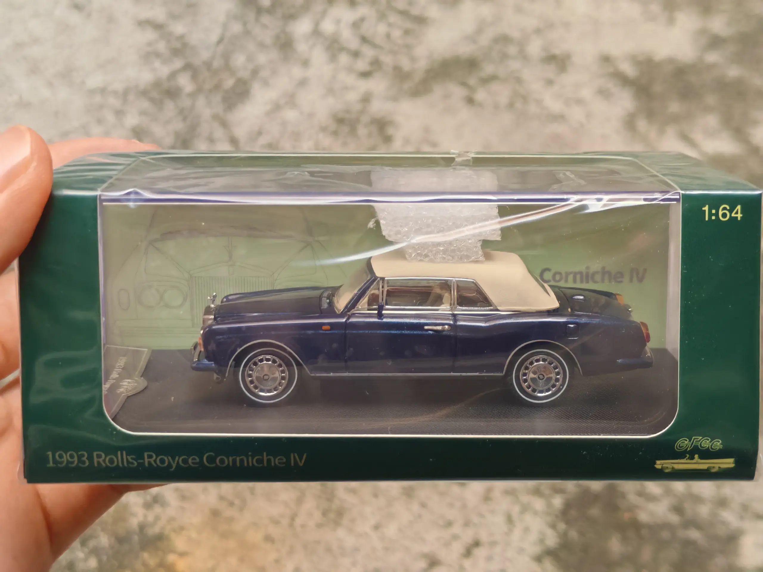 Rolls Royce Corniche IV 1:64 Scale Model 6 Rolls Royce Corniche IV 1:64 Scale Model - Image 6