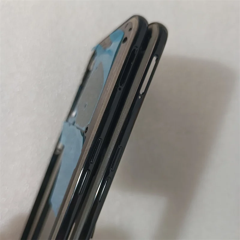 Realme 6 Pro Replacement Middle Frame Assembly 3 Realme 6 Pro Replacement Middle Frame Assembly - Image 3