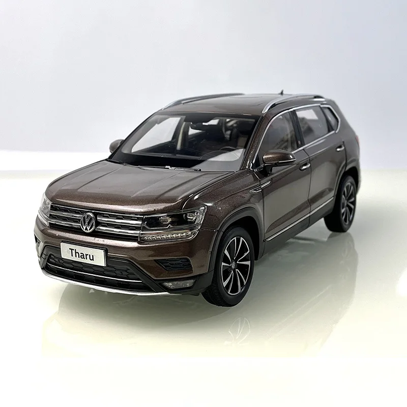 1:18 Scale Tharu 2019 SUV Diecast Model 3 1:18 Scale Tharu 2019 SUV Diecast Model - Image 3