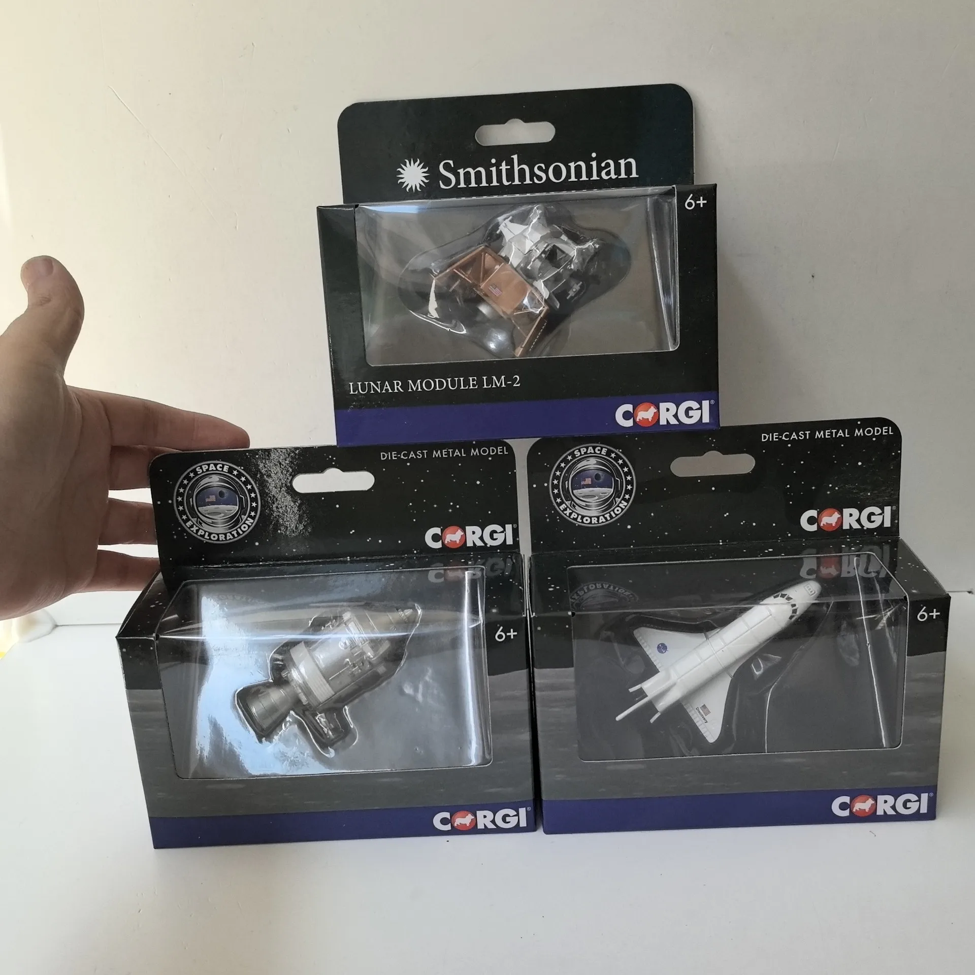 Diecast Paparazzi Spacecraft Model 3 A Collectible 4 Diecast Paparazzi Spacecraft Model 3 A Collectible - Image 4