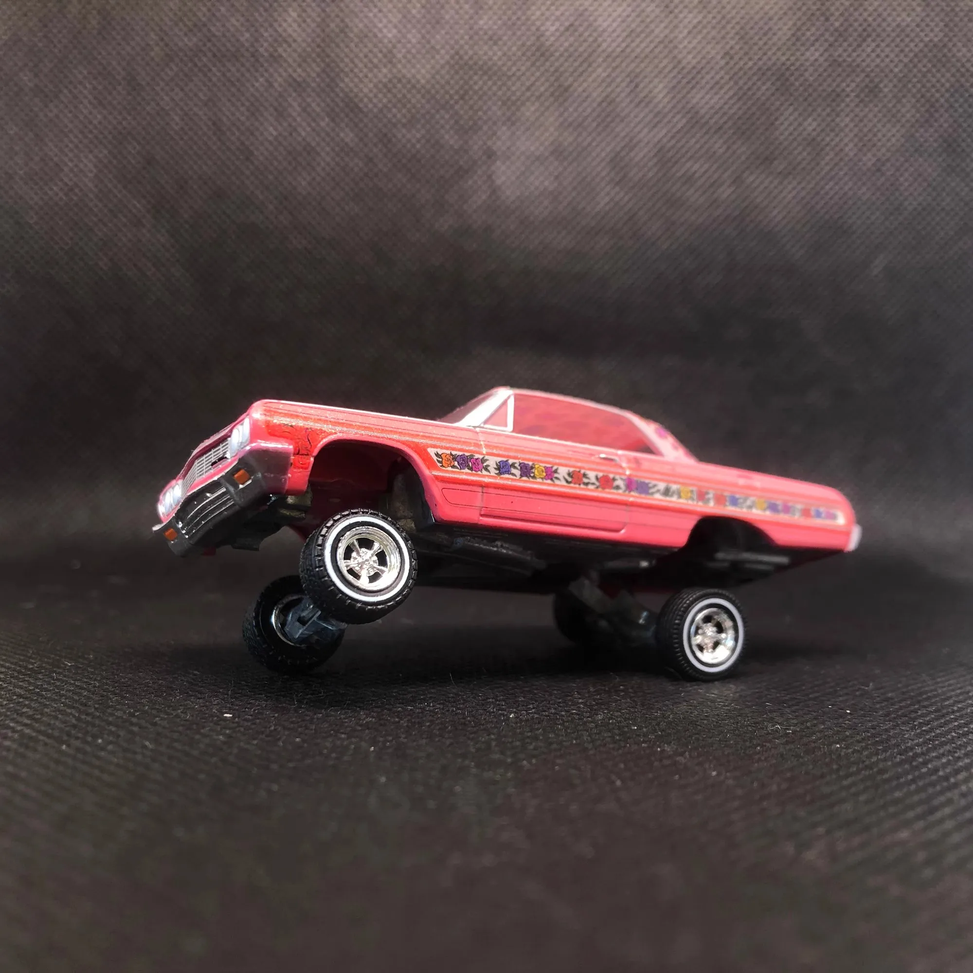 1:64 Scale Vibrant Red Model Jumping Car 5 1:64 Scale Vibrant Red Model Jumping Car - Image 5