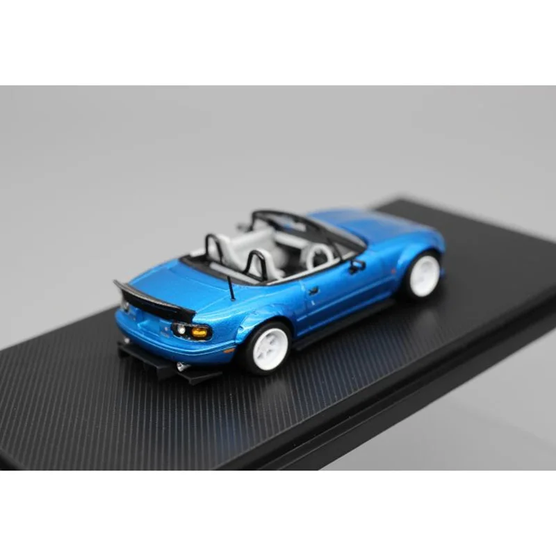 Mazda Miata MX-5 Eunos 1:64 Diecast Model 6 Mazda Miata MX-5 Eunos 1:64 Diecast Model - Image 6