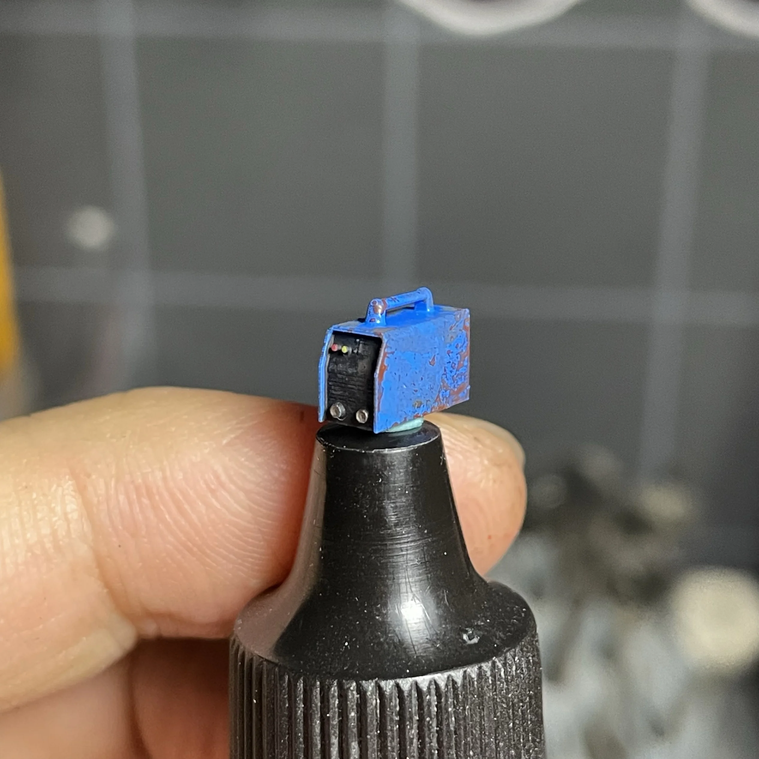 Miniature Welding Machine 1/64 Scale Model 6 Miniature Welding Machine 1/64 Scale Model - Image 6