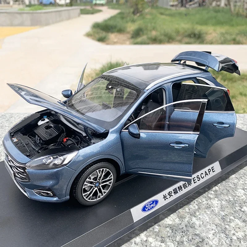 1:18 Scale Diecast Ford Escape Model Blue 2 1:18 Scale Diecast Ford Escape Model Blue - Image 2