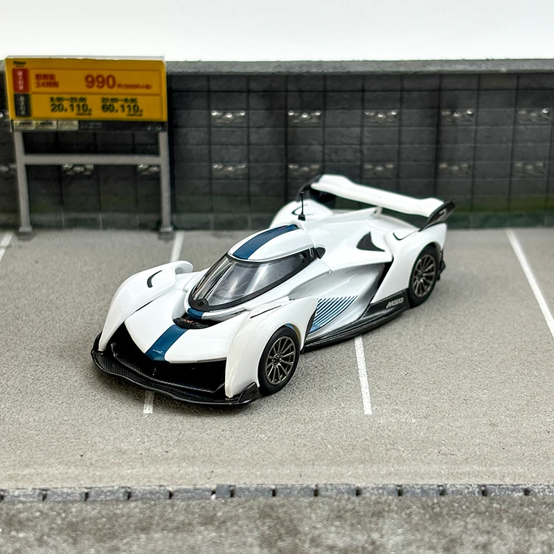 Diecast 1/64 McLaren Solus GT Model Car 3 Diecast 1/64 McLaren Solus GT Model Car - Image 3