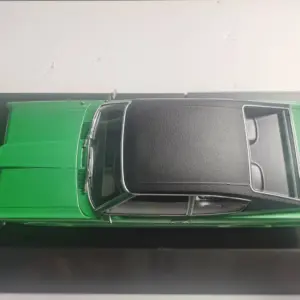 1971 Ford Taunus GT L Limousine Model 1:18 Scale 14 Saf227e3c2e1a4cbd93563a8e8f2c3986k