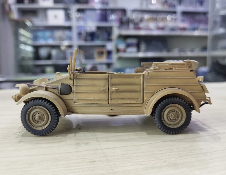 1/72 Scale VW82 Military Model Vehicle 4 1/72 Scale VW82 Military Model Vehicle - Image 4