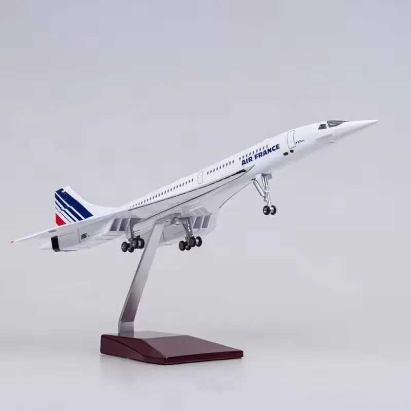 Concorde Model 1:125 Scale Aircraft Collection 7 Concorde Model 1:125 Scale Aircraft Collection - Image 7
