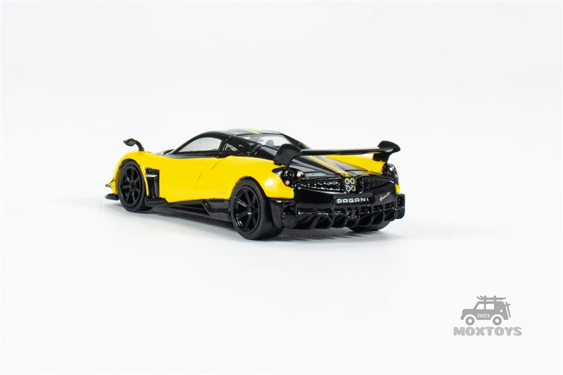 Tarmac Works 1:64 Pagani Huayra BC Model Car 3 Tarmac Works 1:64 Pagani Huayra BC Model Car - Image 3