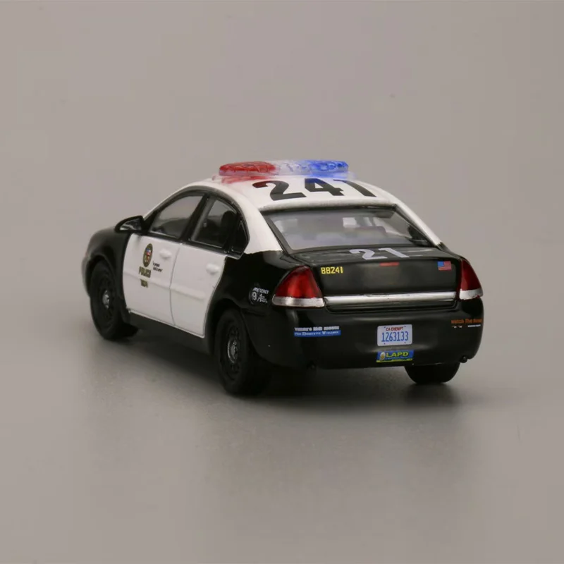 1:64 Scale Diecast Alloy Impala Police Car 3 1:64 Scale Diecast Alloy Impala Police Car - Image 3