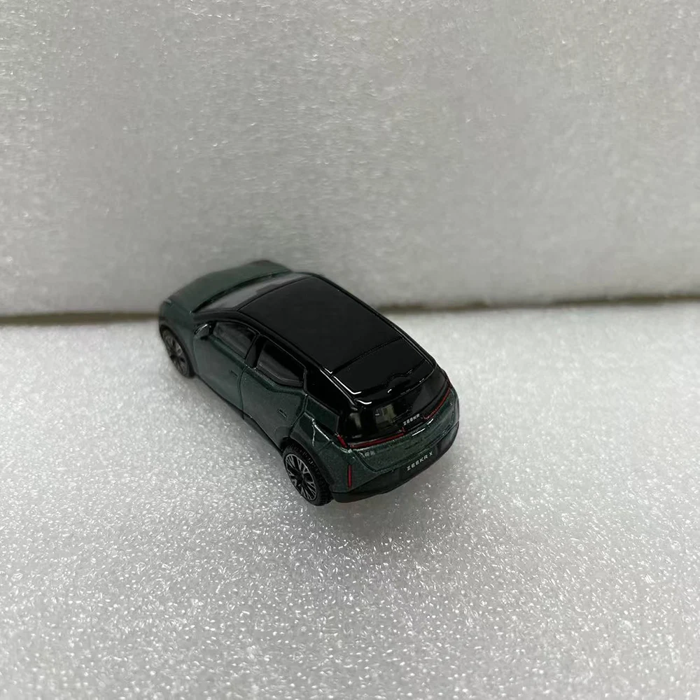 Geely Lantu 1:64 Scale Die-Cast Model Car 2 Geely Lantu 1:64 Scale Die-Cast Model Car - Image 2