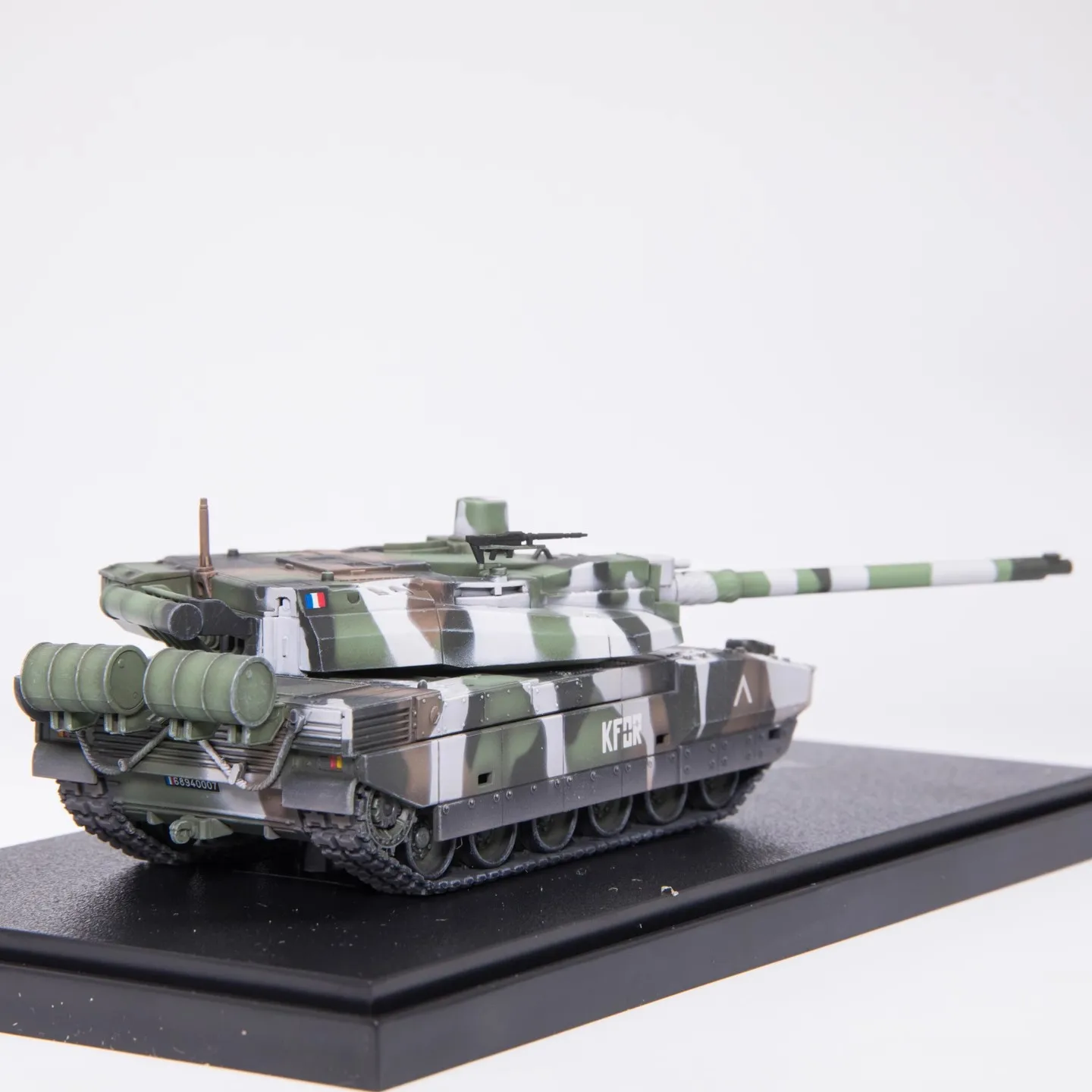1:72 Scale French Leclerc Tank Model 3 1:72 Scale French Leclerc Tank Model - Image 3