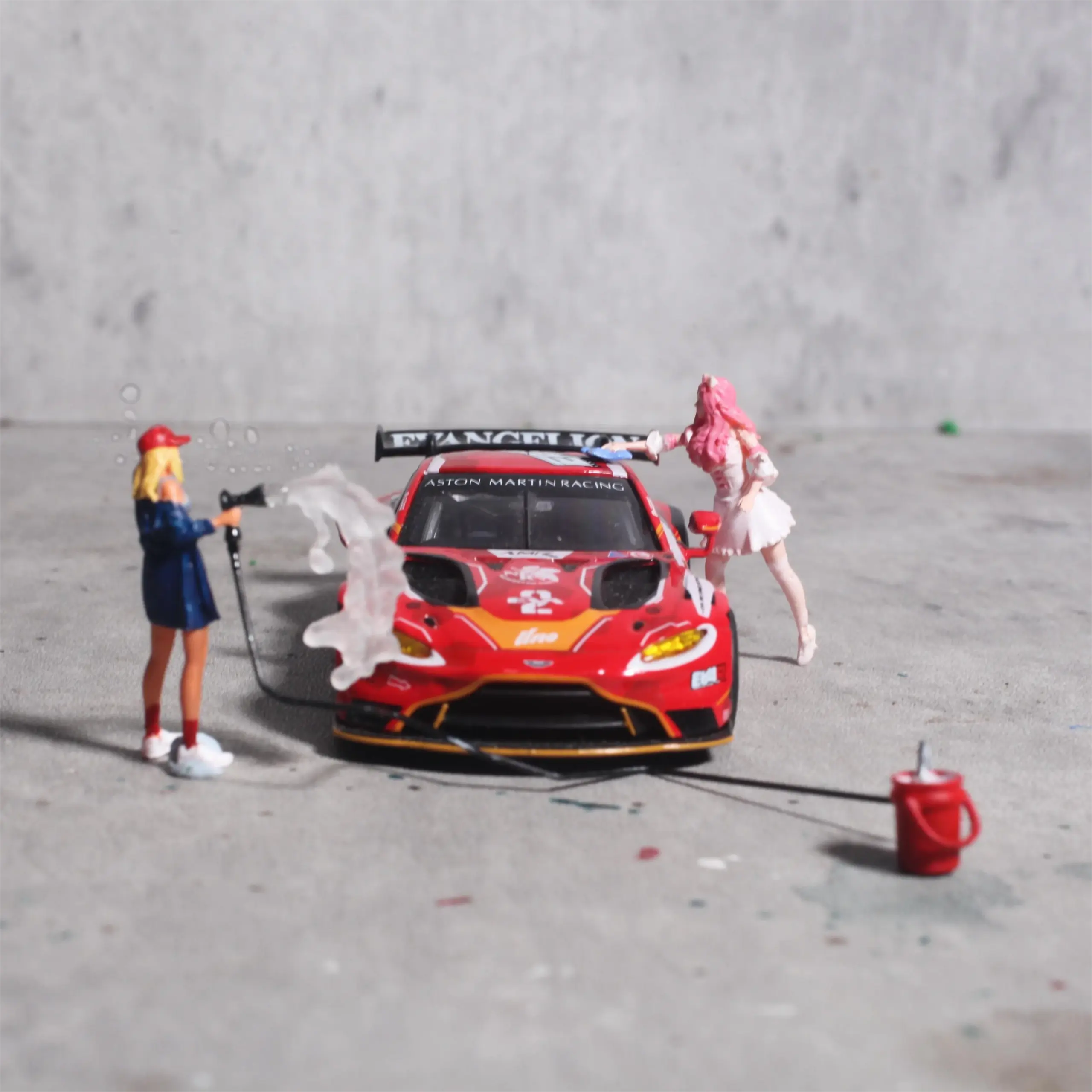 Car Wash Charm Resin Miniature Figure 1:64 Scale 3 Car Wash Charm Resin Miniature Figure 1:64 Scale - Image 3