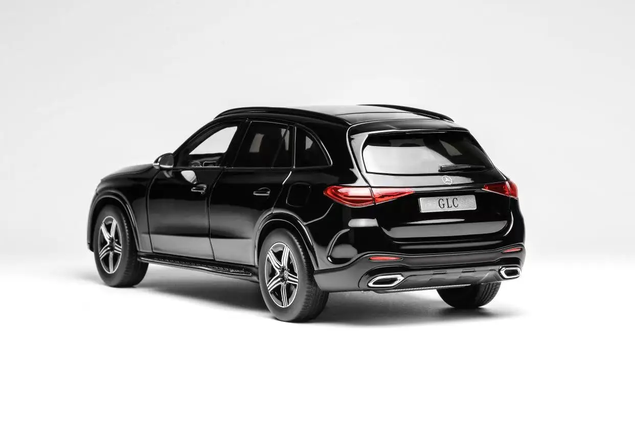 1/18 Scale Glossy Black GLC Diecast Model 3 1/18 Scale Glossy Black GLC Diecast Model - Image 3