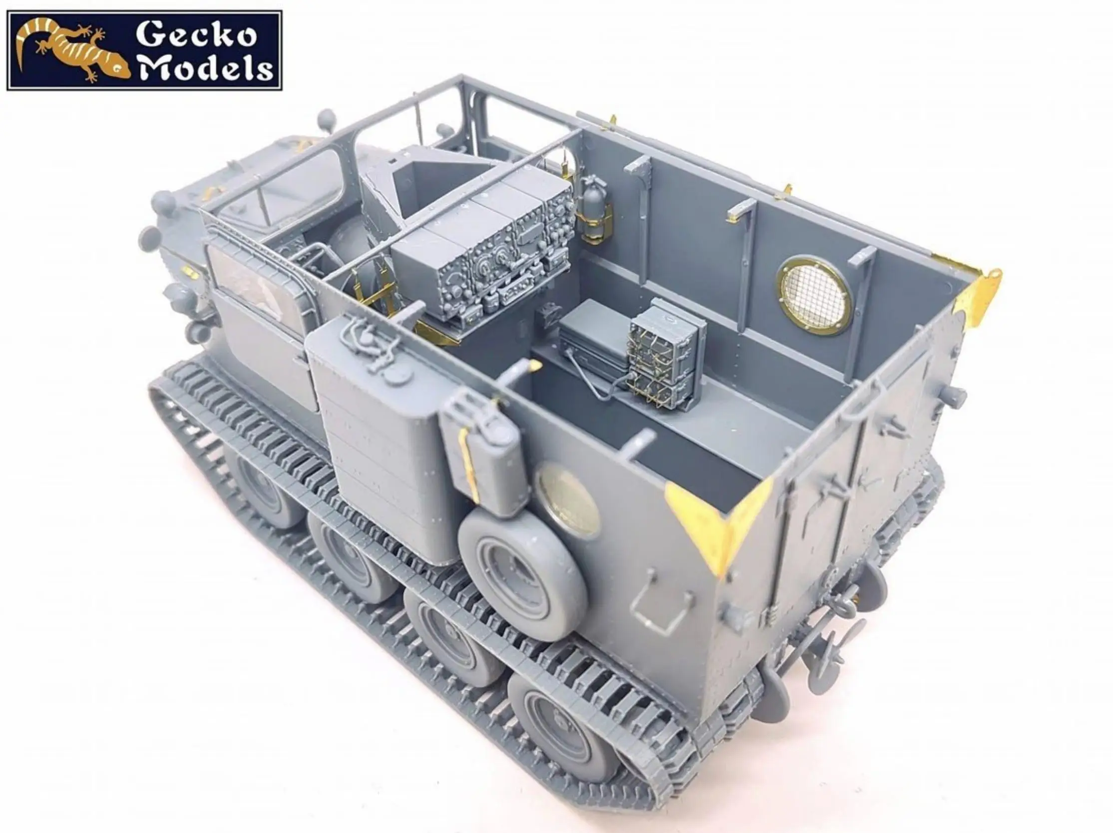 1/35 US M76 Amphibious Cargo Carrier Model 2 1/35 US M76 Amphibious Cargo Carrier Model - Image 2