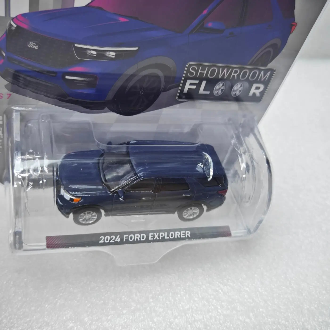 1:64 Scale 2024 Ford Explorer Model in Blue 3 1:64 Scale 2024 Ford Explorer Model in Blue - Image 3