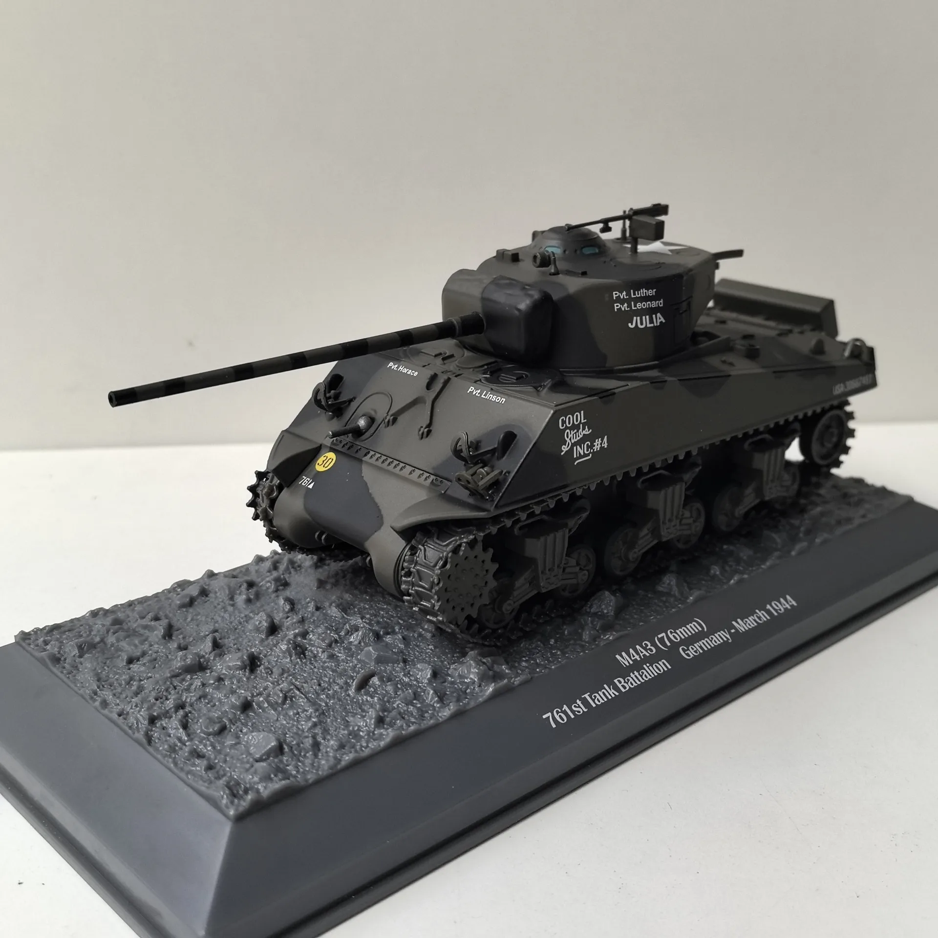 Diecast IXO 1/43 M4A3 76mm Tank Model 3 Diecast IXO 1/43 M4A3 76mm Tank Model - Image 3