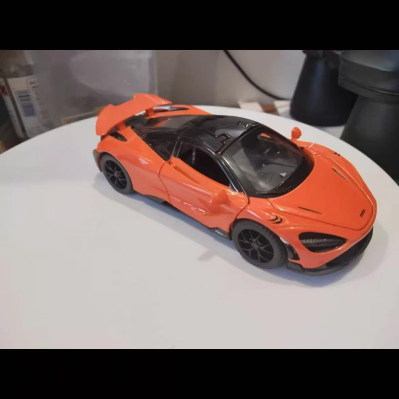 McLaren 765LT 1:32 Scale Diecast Model Car 6 McLaren 765LT 1:32 Scale Diecast Model Car - Image 6
