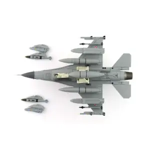 Polish F-16C Fighter Jet Model 1:72 Scale 11 Sbdd2920fa78c403293578baa6ce748f9m