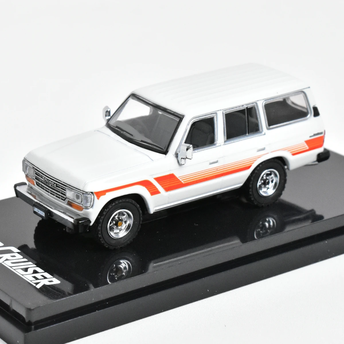 HOBBY JAPAN 1:64 Toyota Land Cruiser Diecast Car 10 HOBBY JAPAN 1:64 Toyota Land Cruiser Diecast Car - Image 10