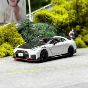 1:64 Scale Diecast Metal Nissan GT-R R35 Model 9 Sbf00f680ed4c40e8a6f89b73baa6c7411