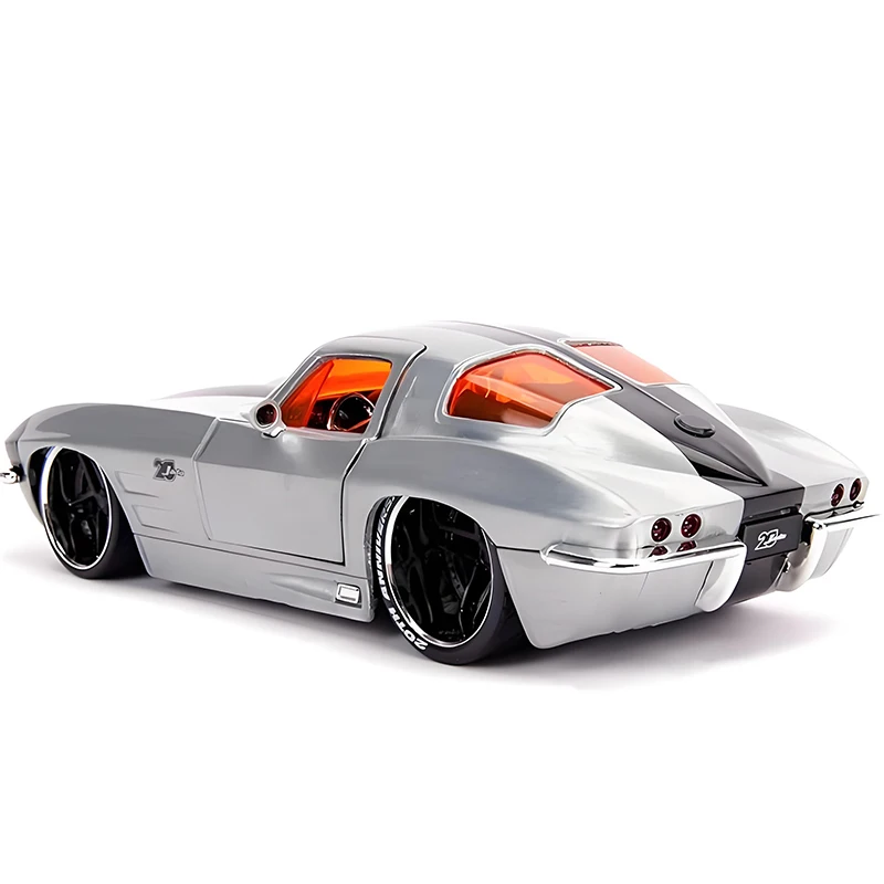 JADA 1:24 Diecast Corvette Sting Ray Model 4 JADA 1:24 Diecast Corvette Sting Ray Model - Image 4