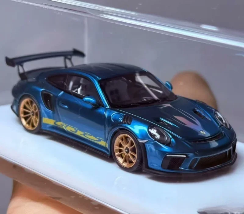 Porsche 991.2 GT3 RS 1:64 Scale Model 4 Porsche 991.2 GT3 RS 1:64 Scale Model - Image 4