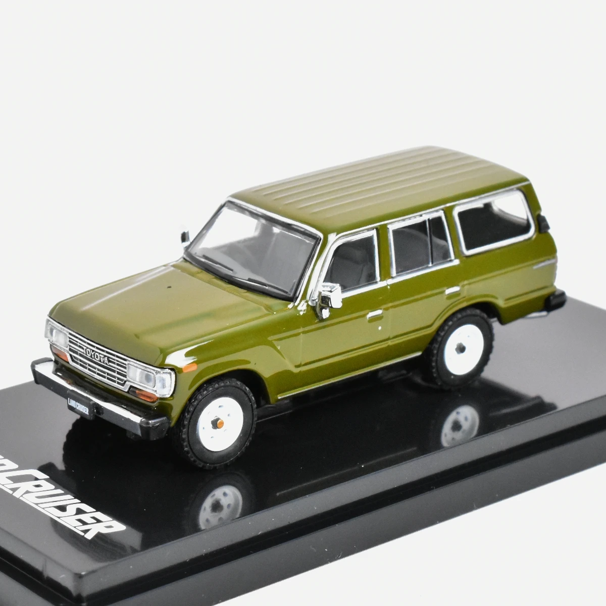 HOBBY JAPAN 1:64 Toyota Land Cruiser Diecast Car 2 HOBBY JAPAN 1:64 Toyota Land Cruiser Diecast Car - Image 2
