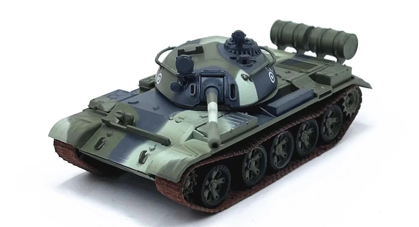 Soviet T-55 Medium Tank 1:72 Scale Model 4 Soviet T-55 Medium Tank 1:72 Scale Model - Image 4