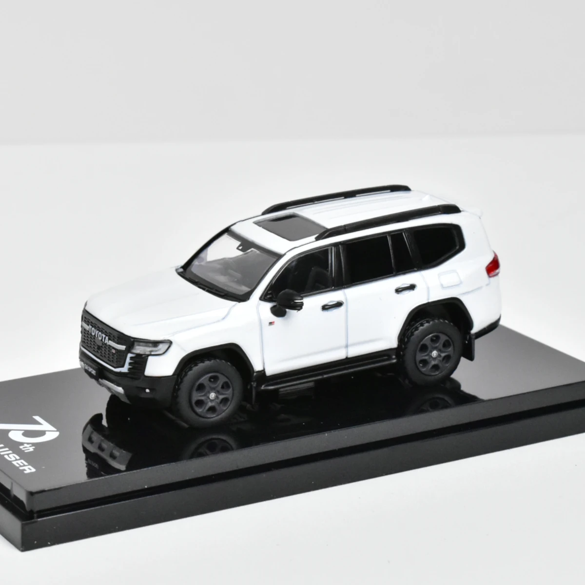 HOBBY JAPAN 1:64 Toyota Land Cruiser Diecast Car 13 HOBBY JAPAN 1:64 Toyota Land Cruiser Diecast Car - Image 13