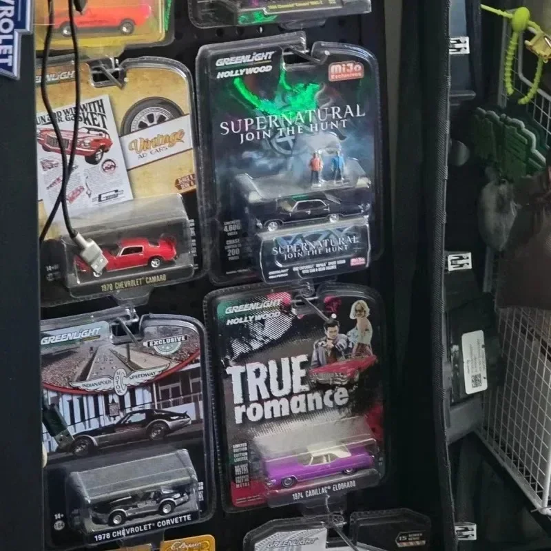 1967 Chevrolet Impala Sport Sedan 1:64 Model Car 2 1967 Chevrolet Impala Sport Sedan 1:64 Model Car - Image 2