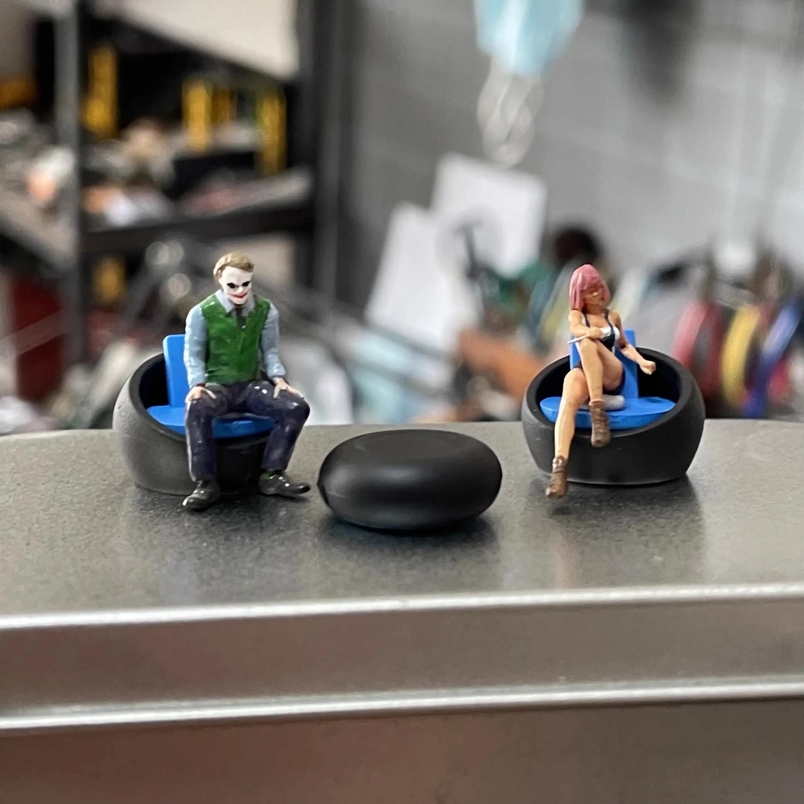 1/64 Scale Garage Diorama Model Display 6 1/64 Scale Garage Diorama Model Display - Image 6