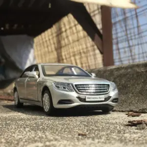 Mercedes-Benz Maybach S600 Diecast Model 1:32 12 Scac178d4a6c54102913b4517c7c02a69p