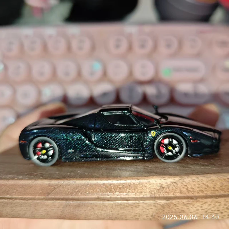 Ferrari Enzo 1/64 Diecast Model Car Replica 2 Ferrari Enzo 1/64 Diecast Model Car Replica - Image 2