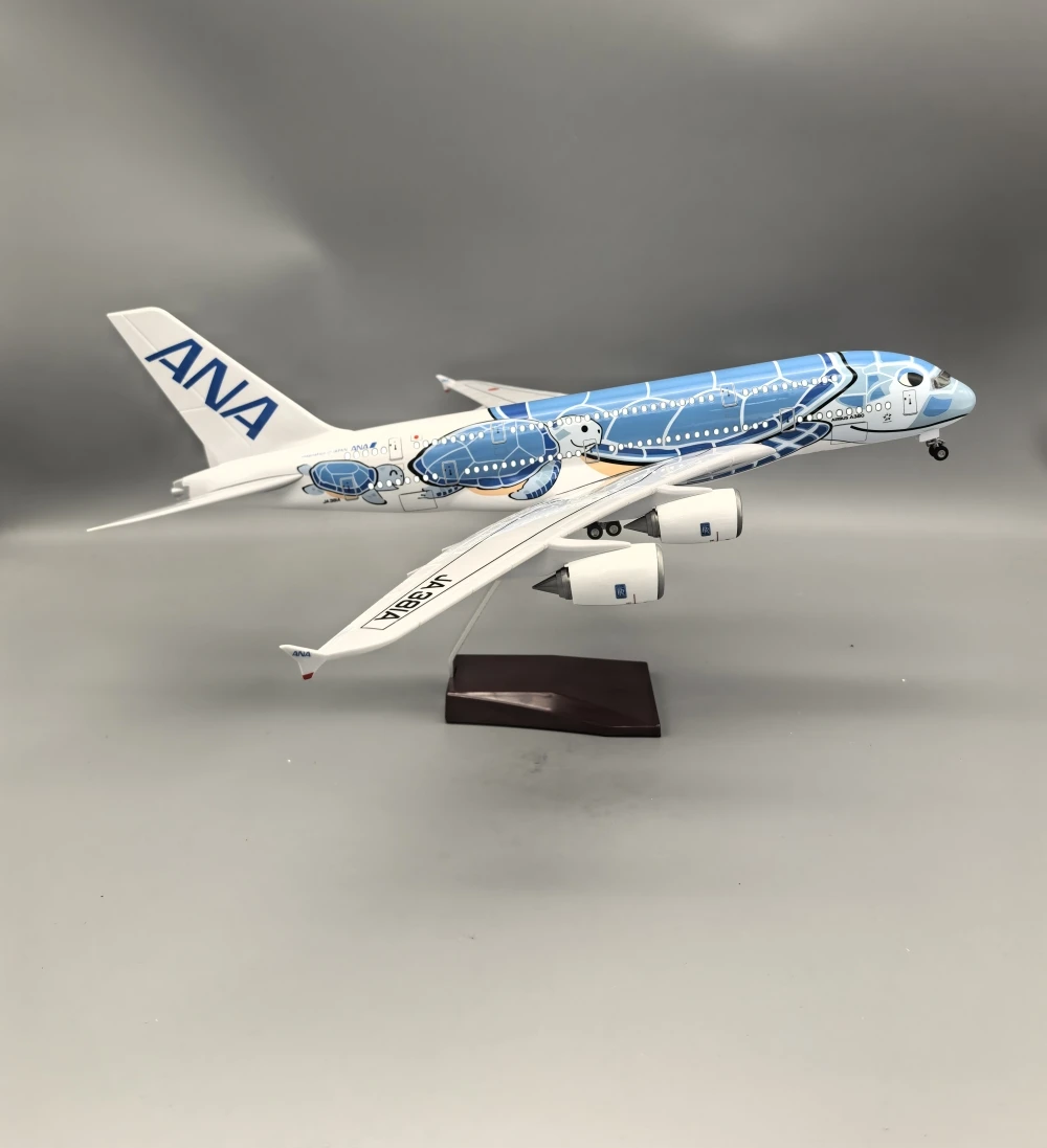 Airbus A380 Model 1:160 Scale with LED Light 2 Airbus A380 Model 1:160 Scale with LED Light - Image 2